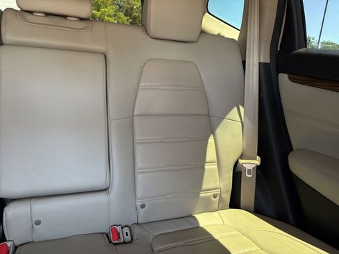 Used 2017 Honda CR-V Touring image 13