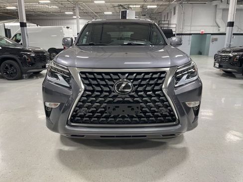 Used 2023 Lexus GX 460 Premium w/ Premium Plus Package image 2