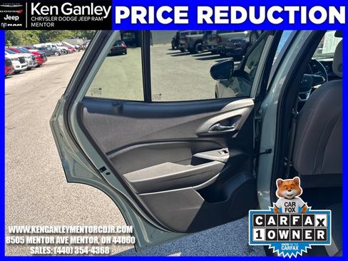 Used 2024 Chevrolet Trax ACTIV w/ Sunroof Package FWD image 21