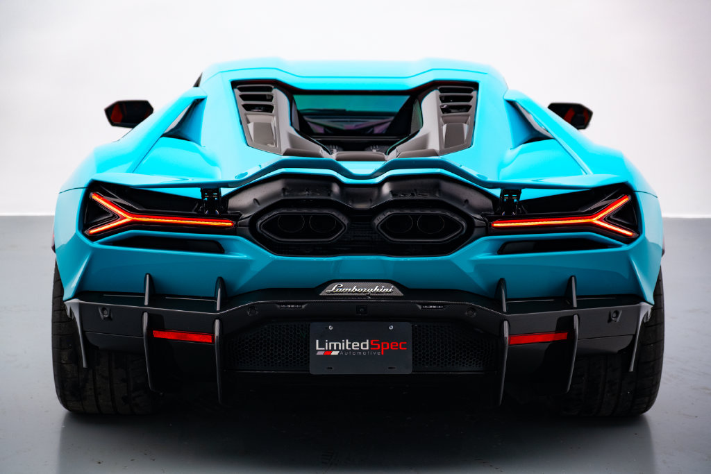 Used 2024 Lamborghini Revuelto AWD/4WD image 22