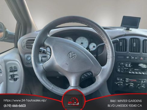Used 2002 Dodge Grand Caravan Sport FWD image 15