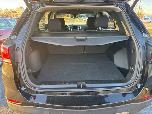 Used 2022 Chevrolet Equinox LT w/ Driver Convenience Package image 26