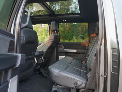 Used 2026 Ford F250 Platinum AWD/4WD image 16