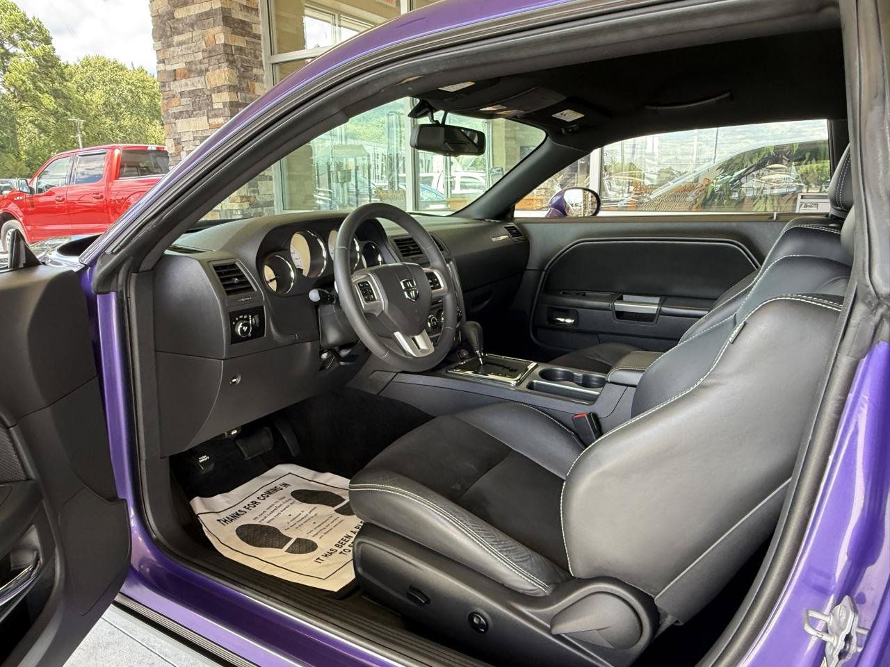 Used 2014 Dodge Challenger R/T RWD image 8