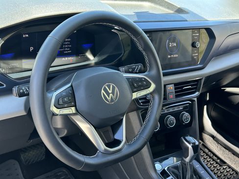 Used 2023 Volkswagen Taos SE FWD image 25