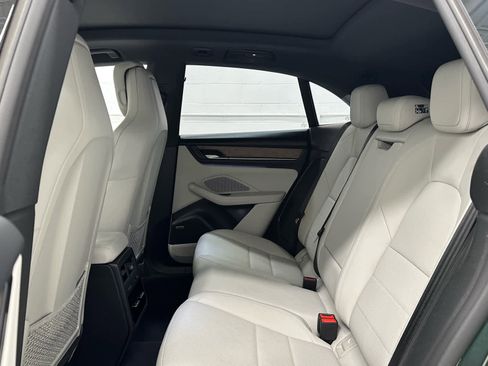Used 2025 Porsche Macan 4 Electric w/ Premium Package AWD/4WD image 14