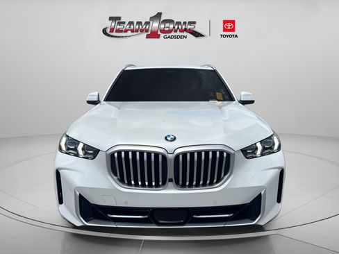 Used 2024 BMW X5 sDrive40i w/ Premium Package RWD image 2