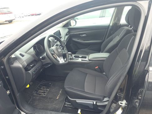 Used 2024 Nissan Sentra SV image 34