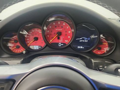 Used 2016 Porsche 911 GT3 RS RWD image 40