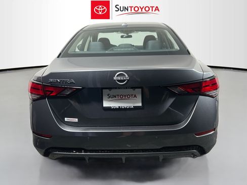 Used 2025 Nissan Sentra SV FWD image 5