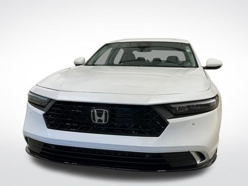 Used 2025 Honda Accord Touring image 13