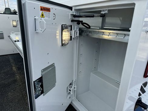 New 2025 Ford E-350 and Econoline 350 Super Duty w/ Power Equipment Group RWD image 11