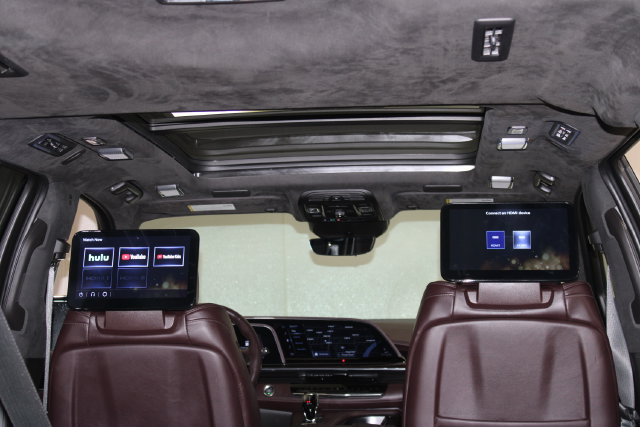 Certified 2022 Cadillac Escalade ESV Premium Luxury Platinum AWD/4WD image 37