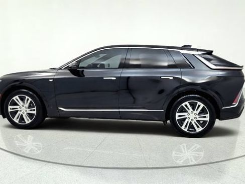 Used 2024 Cadillac Lyriq Tech AWD/4WD image 5