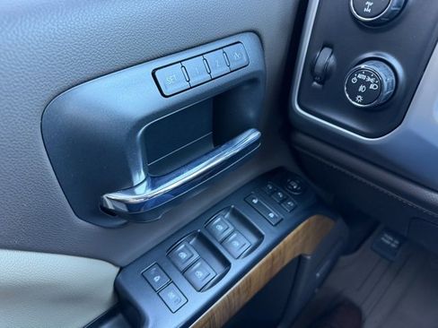 Used 2018 GMC Sierra 1500 SLT w/ SLT Premium Package image 7