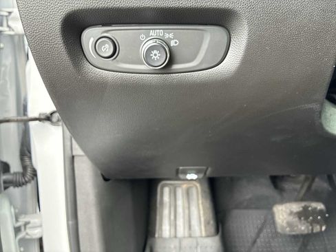 Certified 2023 Chevrolet Traverse LT w/ LPO, Floor Liner Package image 17