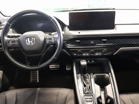 Used 2023 Honda Accord Sport image 14