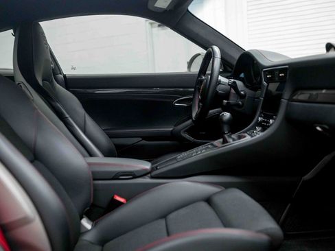 Used 2018 Porsche 911 GT3 RWD image 79