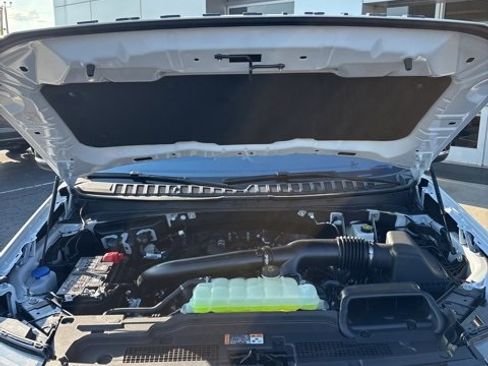 New 2025 Ford Expedition Platinum w/ Stealth Performance Package image 9