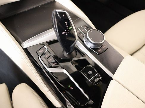 Certified 2023 BMW 540i xDrive w/ M Sport Package image 9