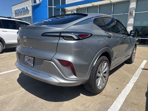 Used 2025 Buick Envista Avenir image 4