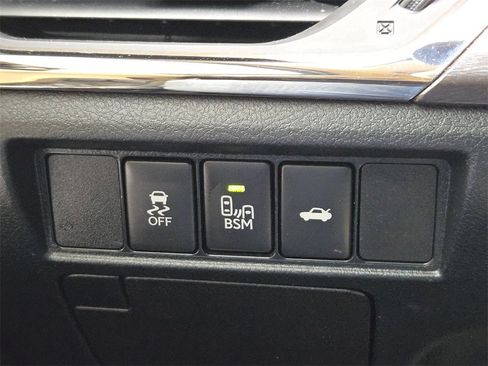 Used 2016 Toyota Avalon XLE Premium image 23