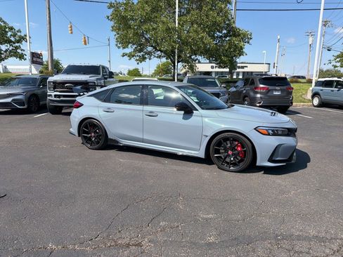 Certified 2025 Honda Civic Type R image 17