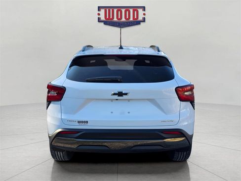 New 2026 Chevrolet Trax ACTIV image 3