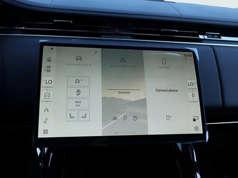 Used 2025 Land Rover Range Rover Sport Dynamic SE AWD/4WD image 18