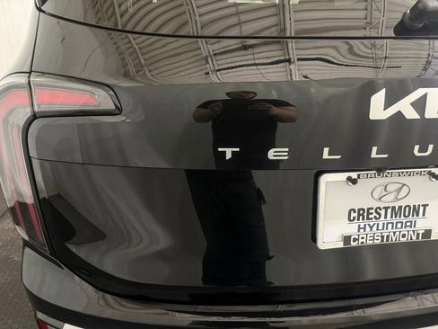 Used 2023 Kia Telluride SX image 10