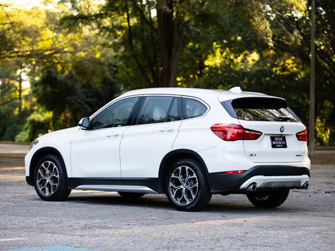 Used 2021 BMW X1 xDrive28i w/ Convenience Package image 9