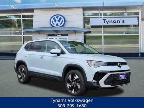 New 2025 Volkswagen Taos SE image 1