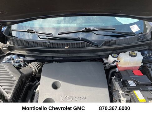 Certified 2023 Chevrolet Traverse LT FWD image 33