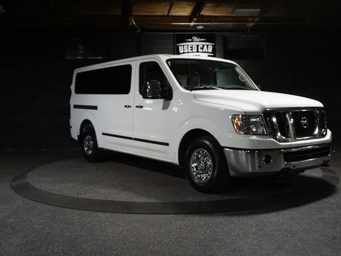 Used 2019 Nissan NV 3500 SL RWD image 7
