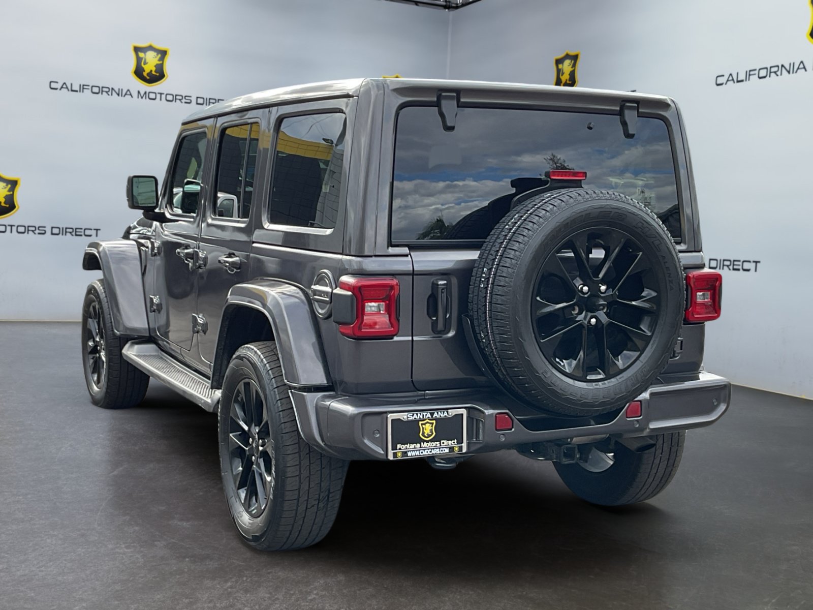 Used 2021 Jeep Wrangler Unlimited Sahara AWD/4WD image 7