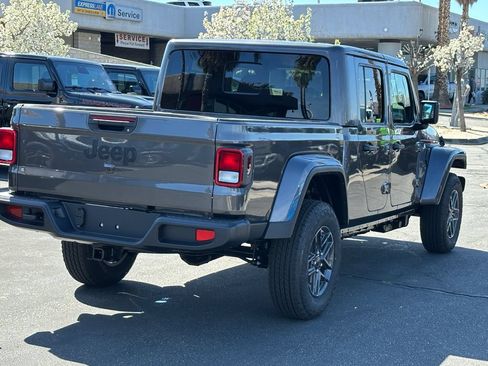 New 2026 Jeep Gladiator Sport AWD/4WD image 7