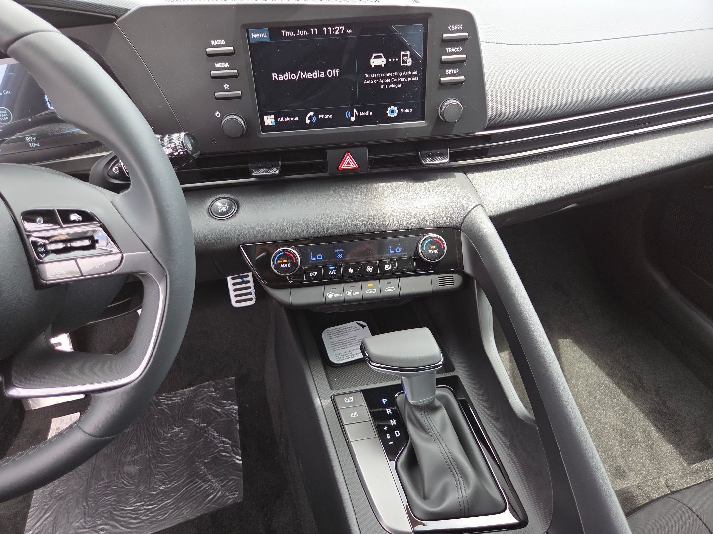 New 2026 Hyundai Elantra Sport FWD image 32