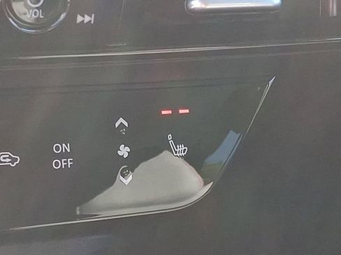 New 2026 Nissan Kicks SR w/ Cold Weather Package image 18