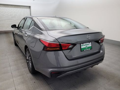 Used 2023 Nissan Altima 2.5 SV FWD image 5