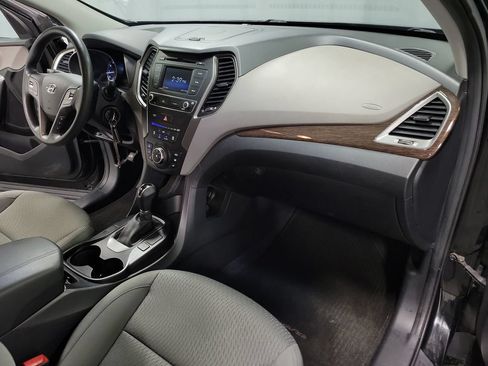 Used 2018 Hyundai Santa Fe Sport FWD image 31