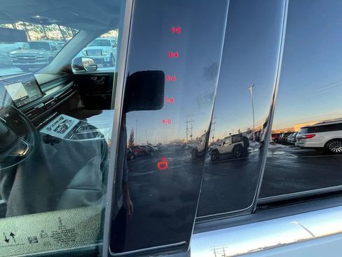 Used 2022 Lincoln Aviator AWD w/ Premium Package image 10