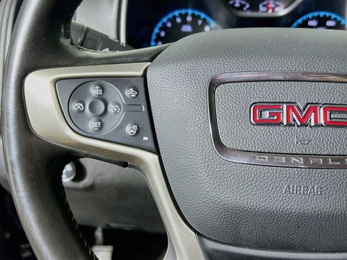 Used 2021 GMC Canyon Denali RWD image 18