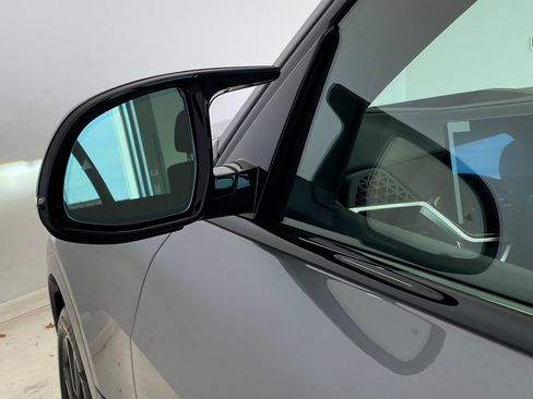 New 2026 BMW X7 M60i w/ Executive Package image 22