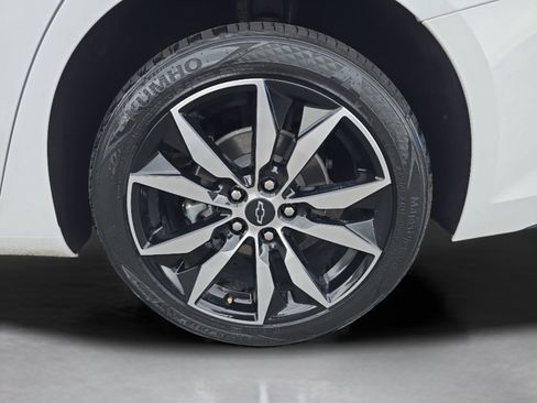 Used 2022 Chevrolet Malibu RS image 31