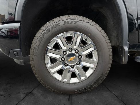 Used 2024 Chevrolet Silverado 2500 High Country image 14