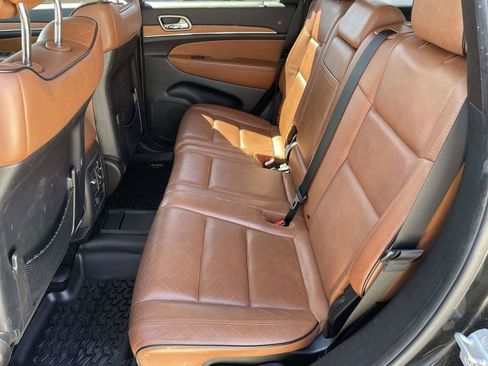 Used 2013 Jeep Grand Cherokee Overland w/ Advance Technology Group image 12