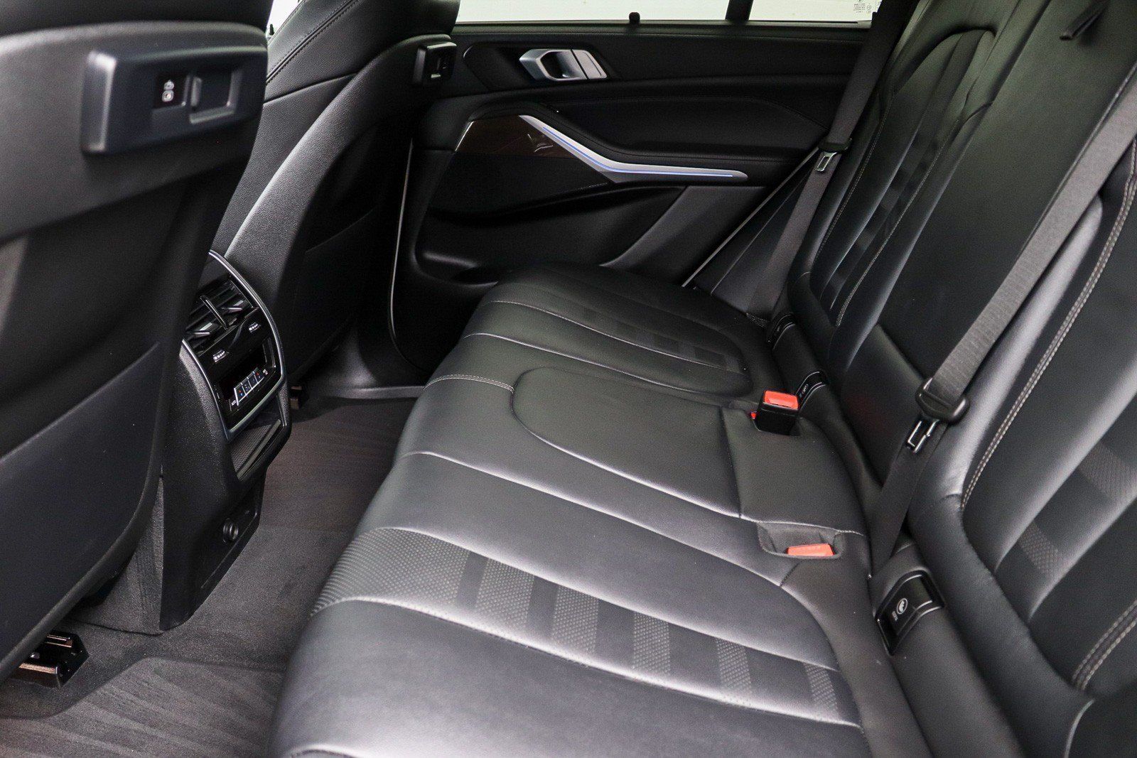 Used 2022 BMW X5 xDrive45e w/ M Sport Package AWD/4WD image 23