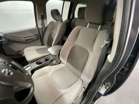 Used 2012 Nissan Xterra S image 16