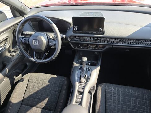 Used 2025 Honda HR-V Sport image 23