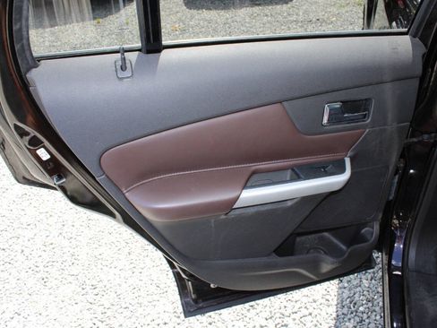 Used 2013 Ford Edge Limited FWD image 21